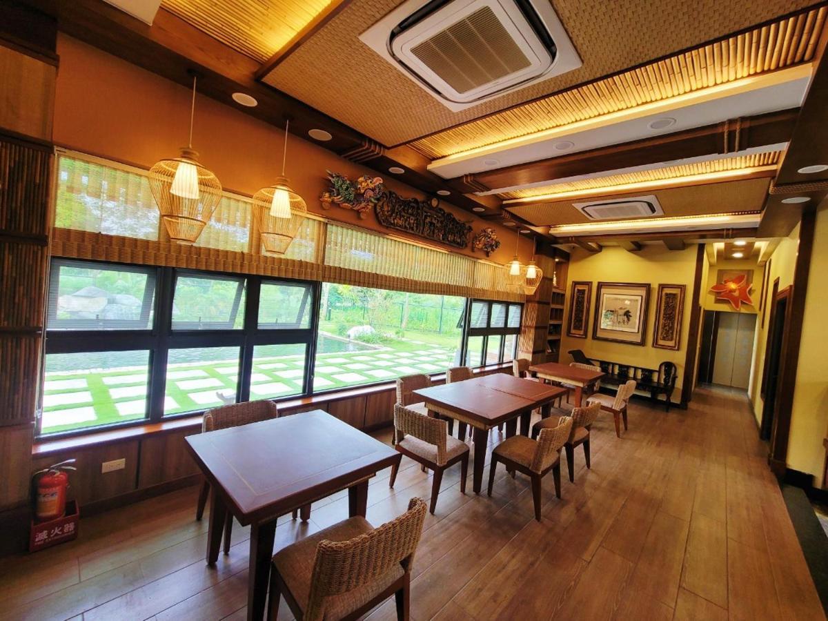 山花映水紅莊園民宿 Appartement Yuemei Buitenkant foto