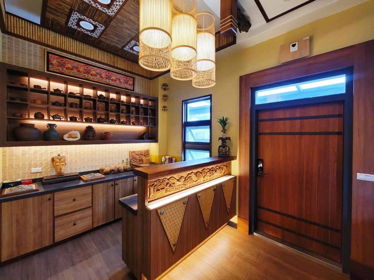 山花映水紅莊園民宿 Appartement Yuemei Buitenkant foto